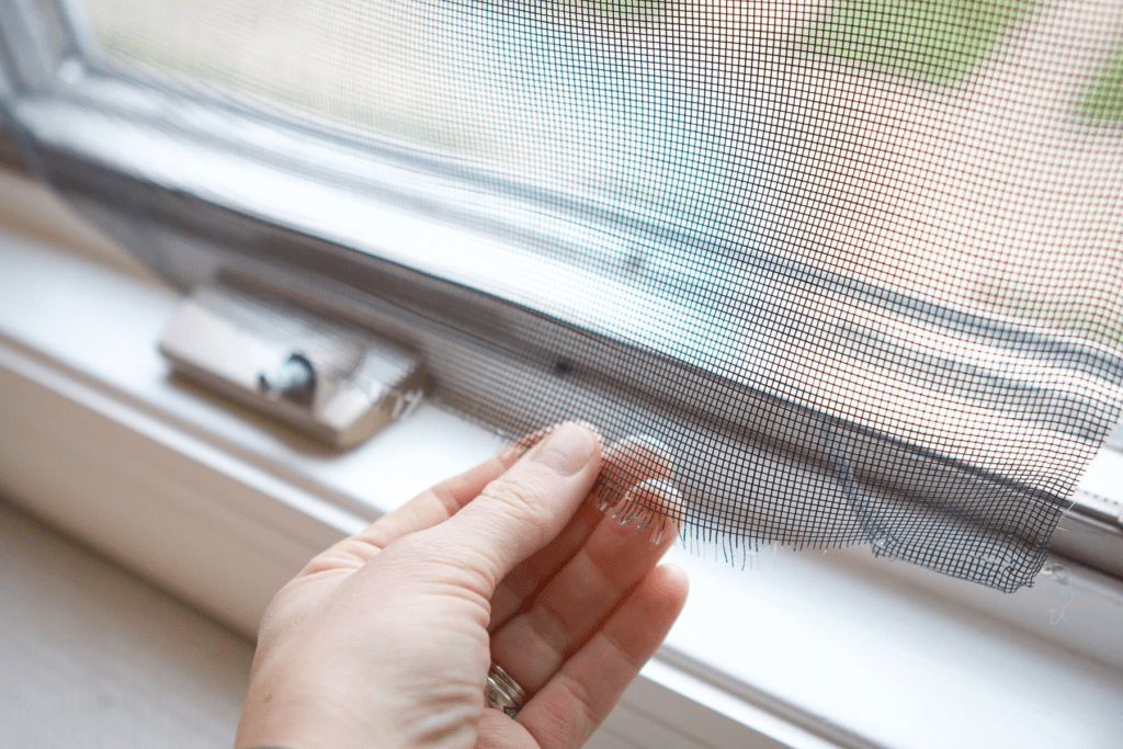 nqfiberglassmesh | How To Replace A Window Screen In 10 Minutes