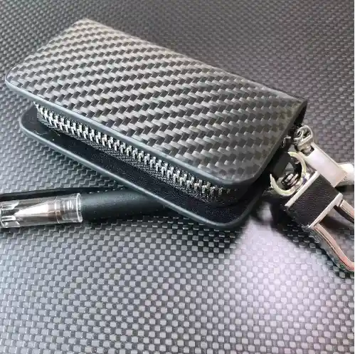 Carbon Fiber Fabric in Personal Accessories